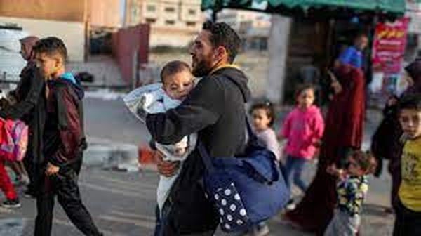 نزوح العائلات الفلسطينية من قطاع غزة