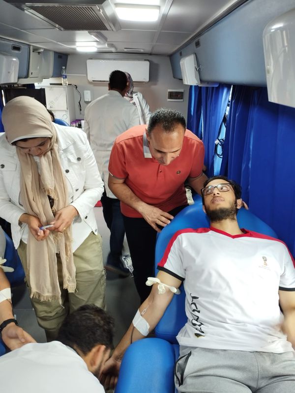 وكيل صحة البحيرة يتابع حملة التبرع بالدم لصالح اهالي غزة 
