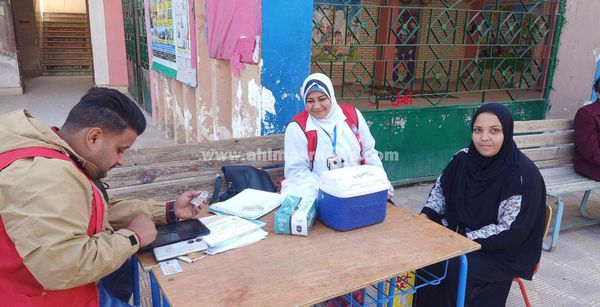 الفرق الطبية باللجان الانتخابية بمحافظة الفيوم 
