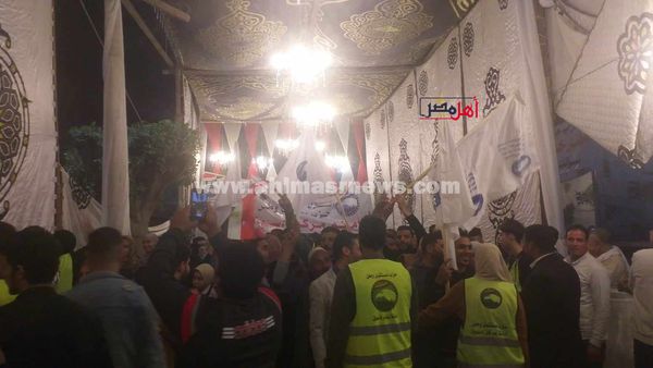 حشود كبيرة للمواطنين أمام اللجان الانتخابية بكفر الشيخ 