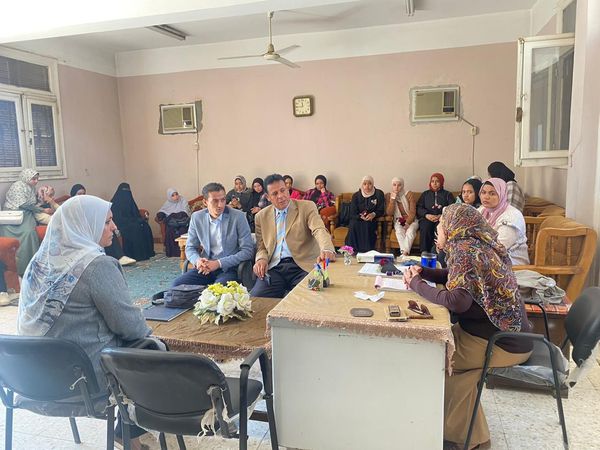 زيارة طلاب علم النفس الإكلينيكي ببنى سويف لدار المسنين بشرق النيل 