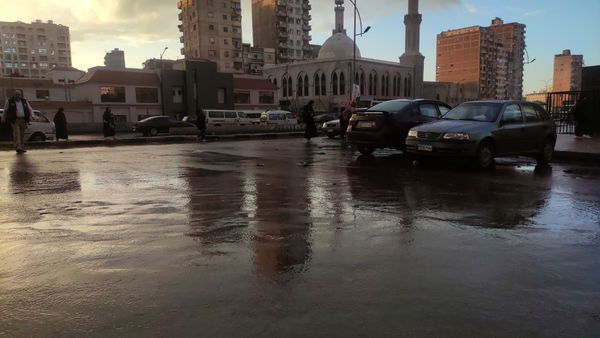 سقوط أمطار بالإسكندرية