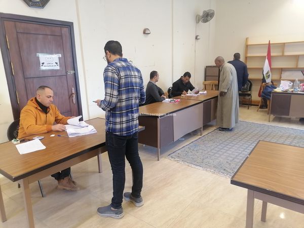 فتح ابواب اللجان الانتخابية في يومها الثاني 