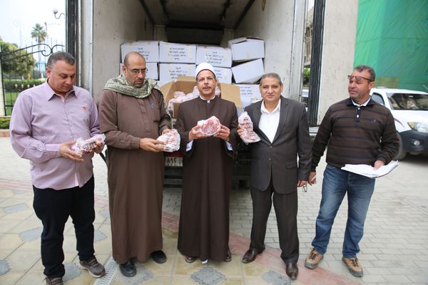 محافظ كفر الشيخ: تسليم 2 طن لحوم صكوك الإطعام بالأوقاف لتوزيعها علي الأسر الأولى بالرعاية