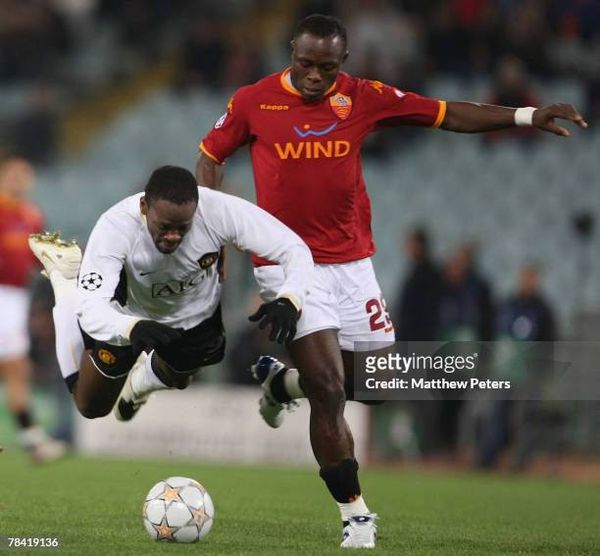 أحمد باروسو لاعب غانا الأسبق