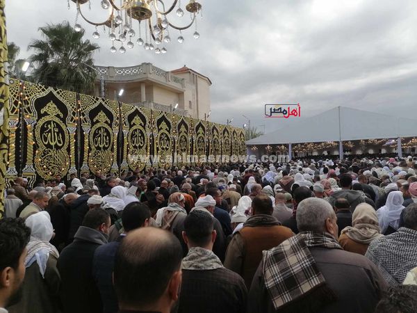 الآلاف يشيعون جنازة رئيس نيابة المنشية 