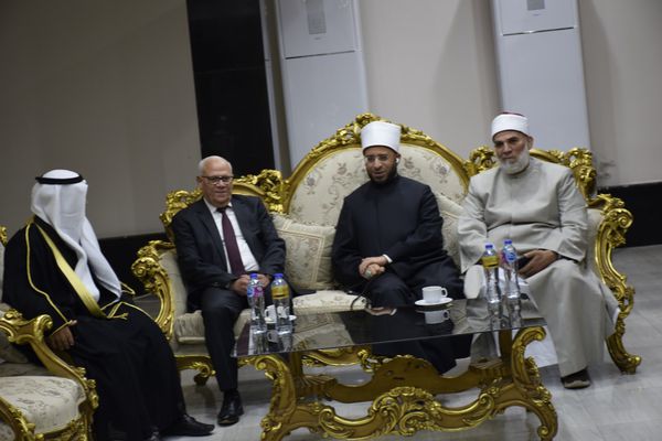 محافظ بورسعيد يستقبل رؤساء المسابقات الدولية للقرآن الكريم بالعالم  