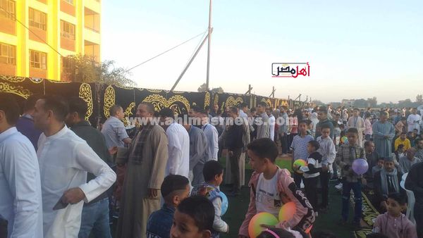 توافد المصلين على الساحات لأداء صلاة العيد بكفر الشيخ 