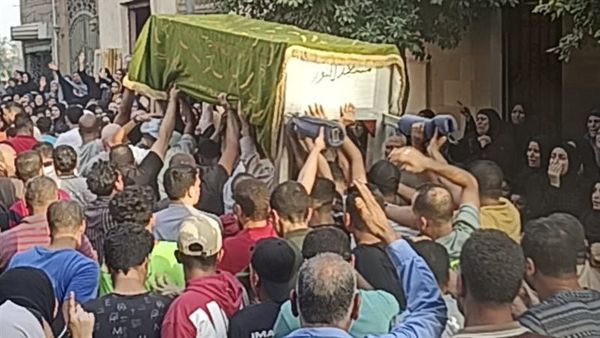 صور تشيع جنازة الطالبة جهاد ضحية الانتقام من أسرتها 