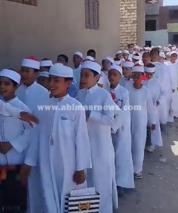 الاحتفال 200طفلا من حفظة القرآن الكريم بالفيوم 