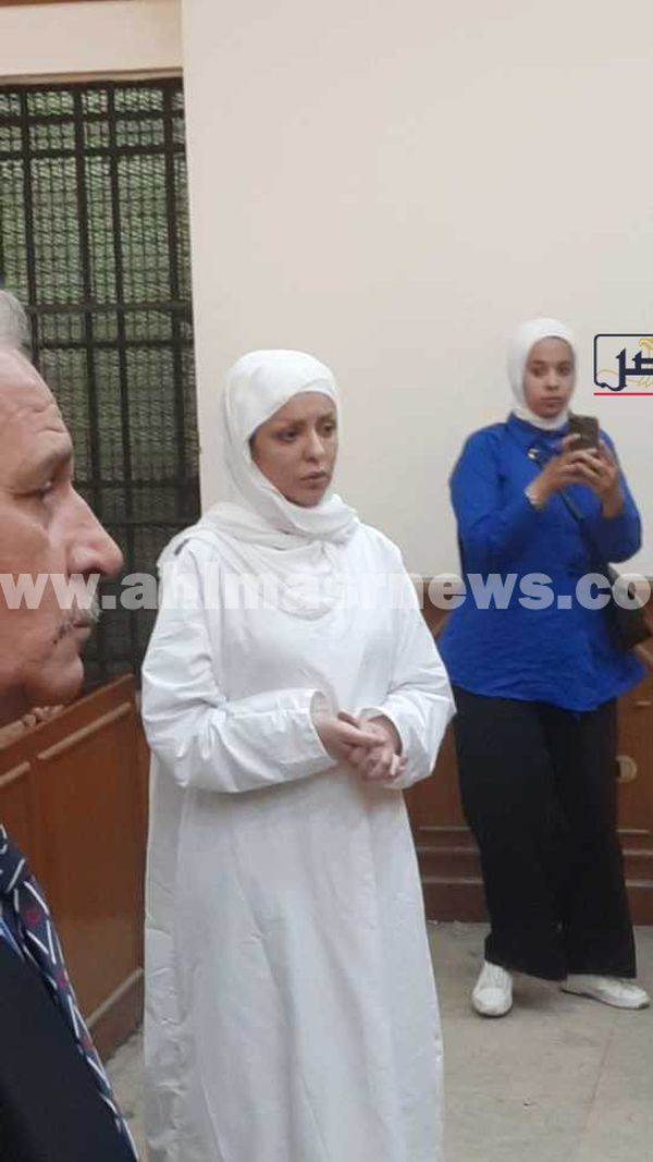 محاكمة المتهمة بقتل ابنتها من محكمة التجمع