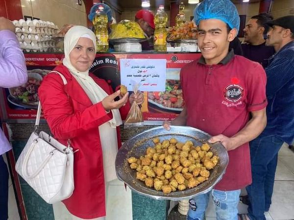 مراسله اهل مصر أثناء رصد أسعار الفول والطعمية ببورسعيد 