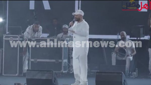تامر حسني يحيي حفلًا غنائيًا بكفر الشيخ 
