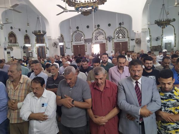 تشييع جنازة والدة الإعلامي محمد شردي بمسقط رأسه في بورسعيد 