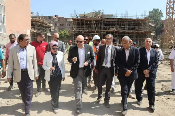 محافظ بنى سويف يتابع تطوير مستشفى ناصر 