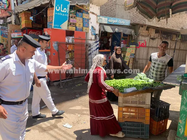 نقل البائعة الجائلين لأسواق مخصصة بالفيوم 