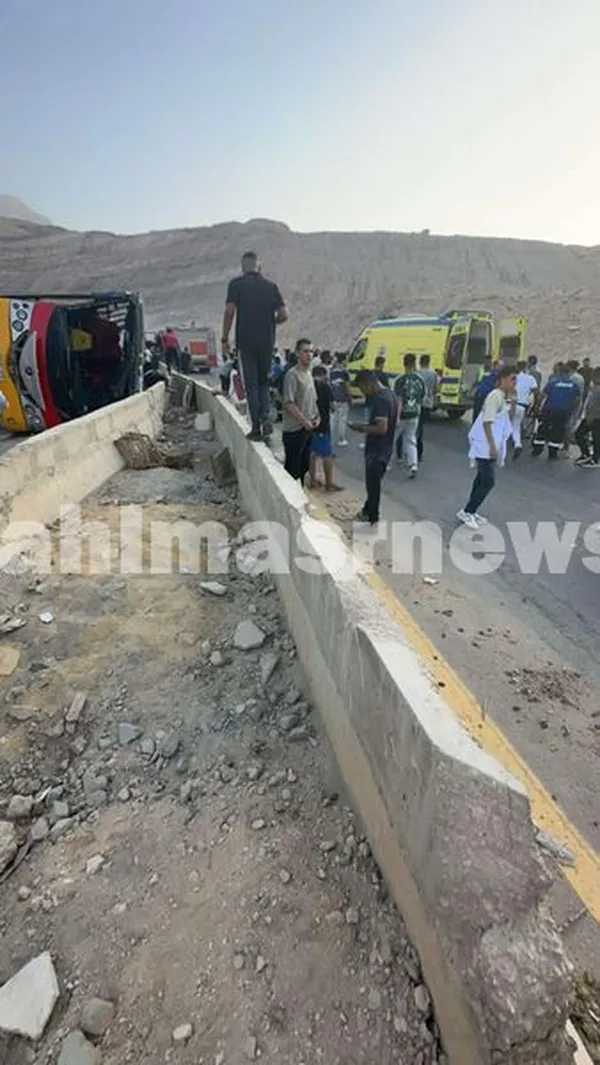 حادث انقلاب اتوبيس طلاب جامعة الجلالة 