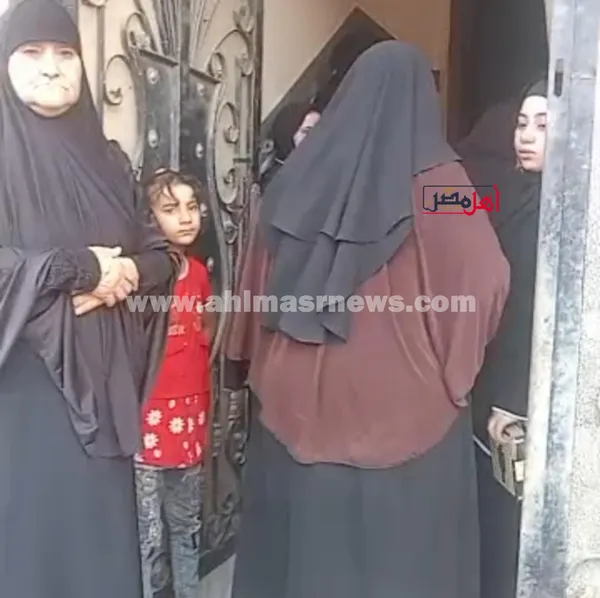 حزن أسرة ضحية حادث قطار الفيوم