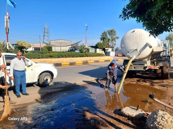 كسح مياه الأمطار وتطهير بيارات الصرف الصحي بدسوق