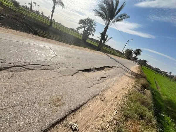 هبوط أرضي بطريق القصبة الشنطور 