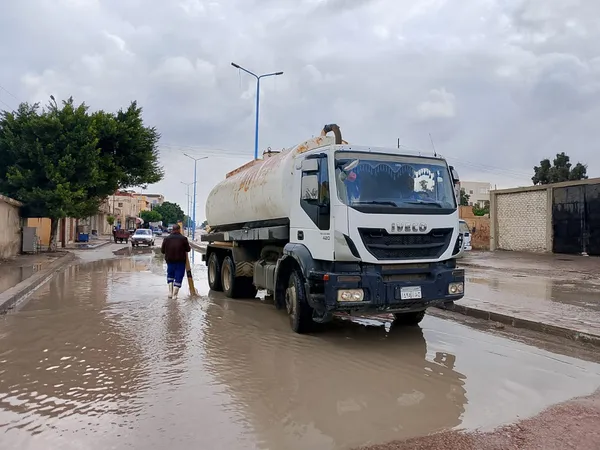 سقوط امطار خفيفة بمرسي مطروح