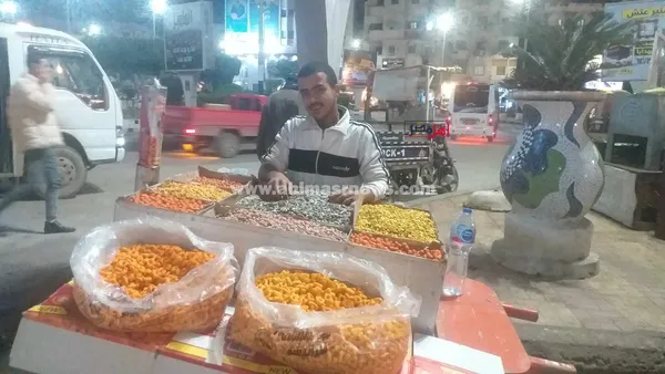 مصطفى، بائع تسالي ومقرمشات  