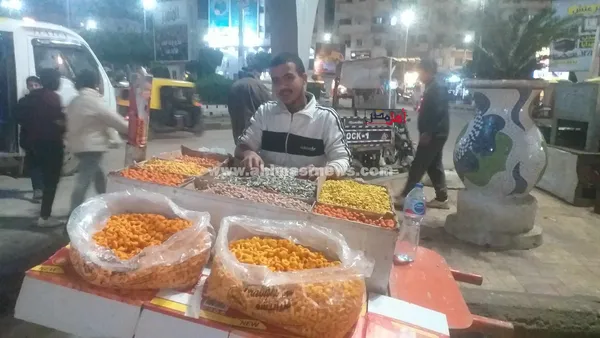 مصطفى، بائع تسالي ومقرمشات  