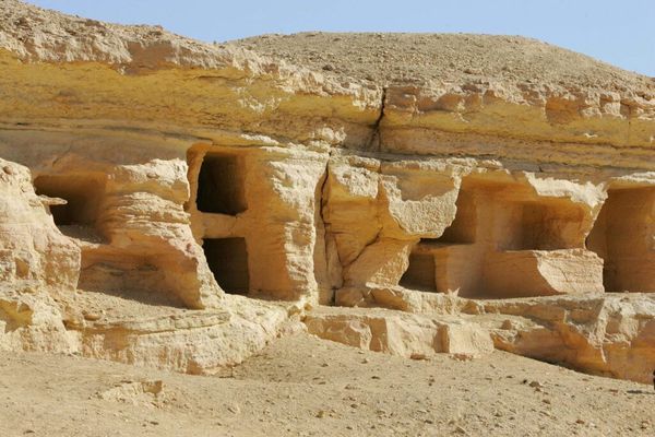 جبل الموتي بواحة سيوة 