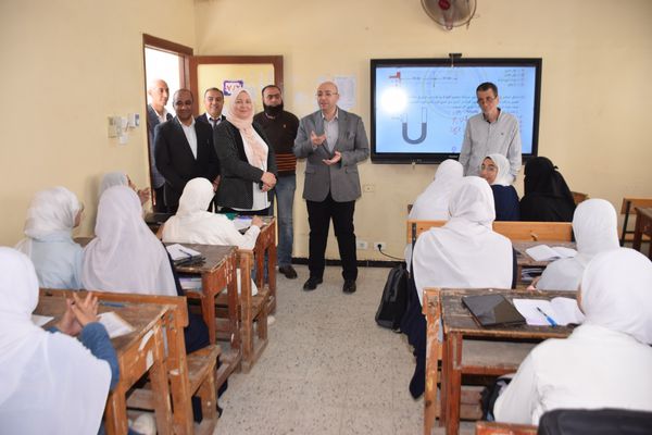 جانب من الزيارة 