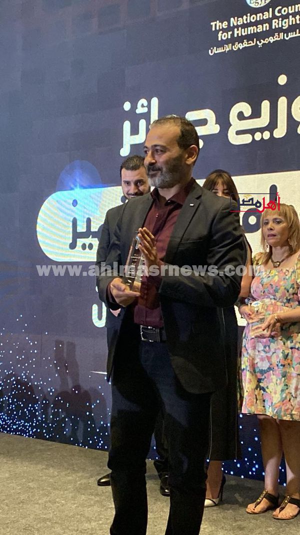 احمد عزمي 