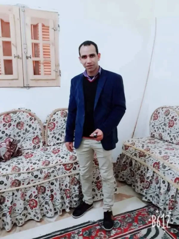 الشاب المتوفي