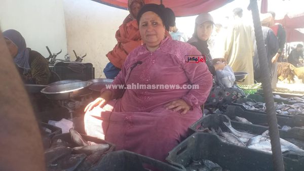 المعلمة دعاء، أشهر بائعة أسماك بكفر الشيخ 