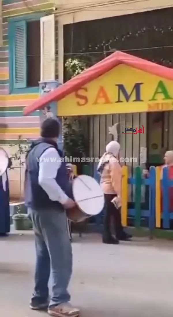 بالطبل والمزمار اول يوم حضانه 