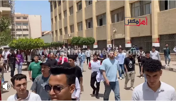 جانب من مظاهرة طلاب جامعة الزقازيق 