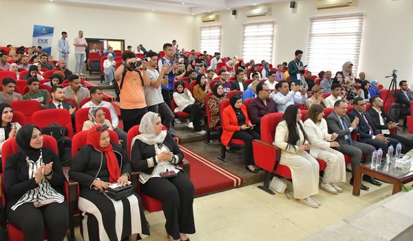 مش هتلاقي الدولار واليورو في الشارع.. نائب وزير الخارجية يحذر الشباب من مخاطر الهجرة غير الشرعية