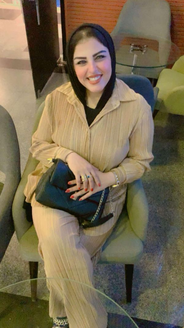 منى احمد 