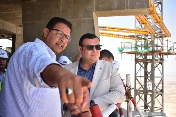 وزير الإسكان 
