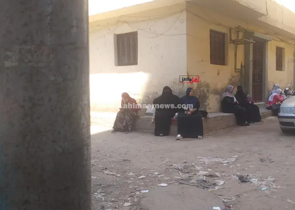 أولياء أمور طلاب الثانوية العامة بكفر الشيخ 