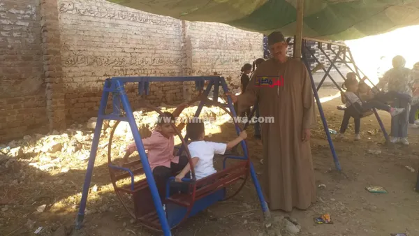 إقبال على الملاهي الشعبية بكفر الشيخ 