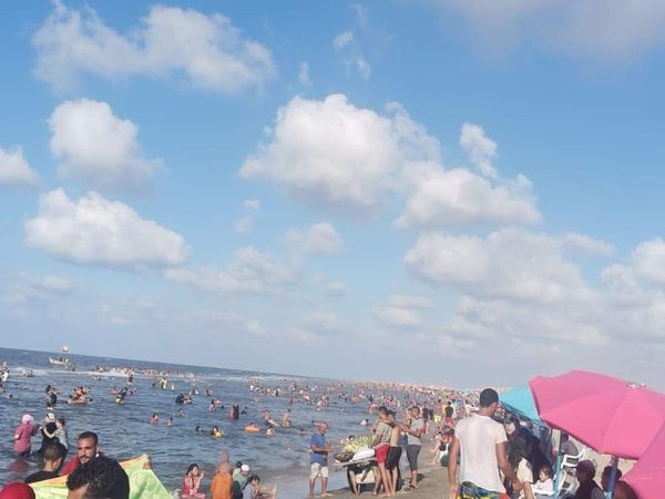 إقبال على مصيف بلطيم للاحتفال رابع أيام عيد الأضحى 