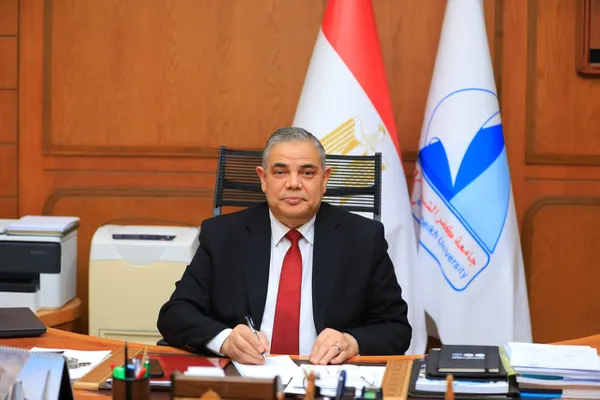 الدكتور عبدالرازق دسوقي، رئيس جامعة كفر الشيخ 