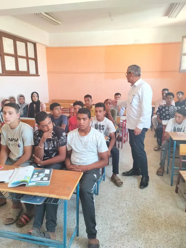 بداخل مدرسة حميدة أبو الحسن الاعدادية 