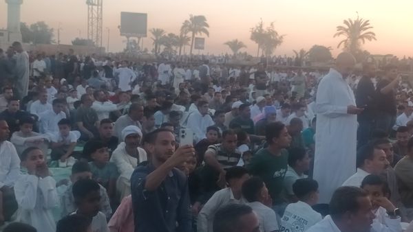 جانب من التوافد