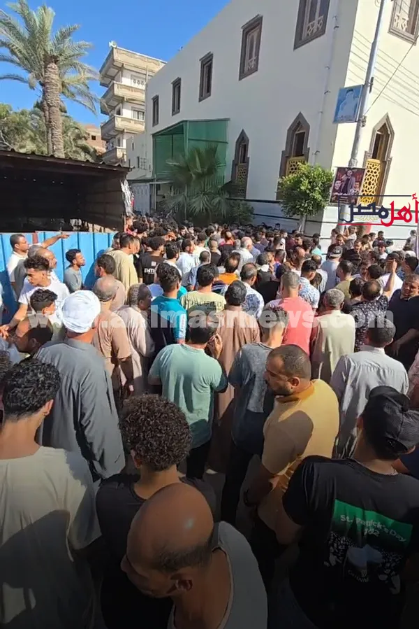 جانب من تشييع الجثامين 