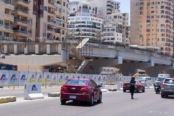 جانب من جولة وزير الإسكان بكورنيش الإسكندرية