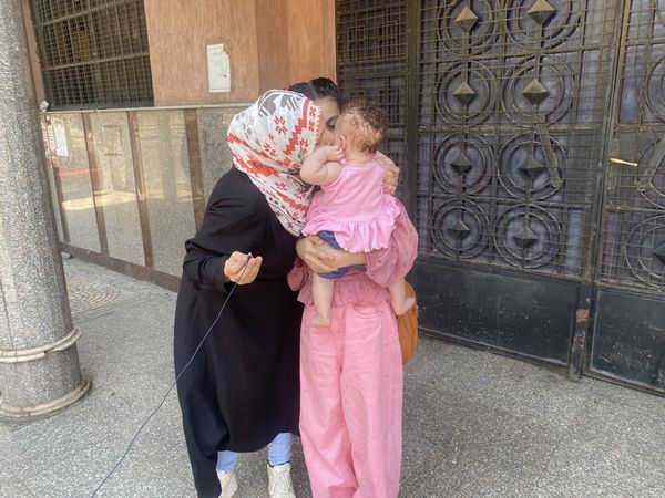 طالبة تربية بورسعيد التى كانت تحمل رضيعتها فى اللجنة
