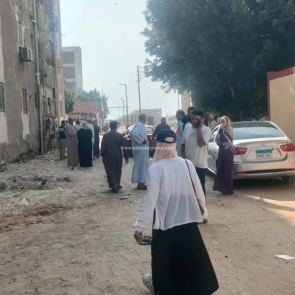 طلاب الشهادة الثانوية بالإسماعيلية 