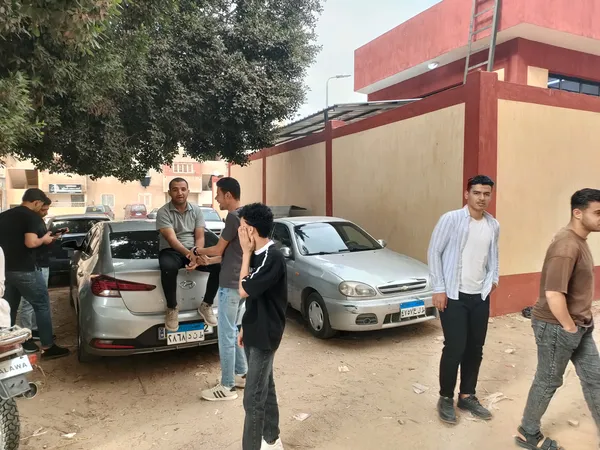 طلاب امتحانات الثانويه العامه بالإسماعلية 