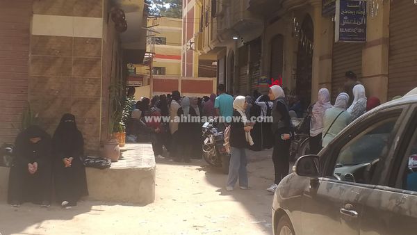 أولياء أمور طلاب الثانوية العامة بكفر الشيخ 