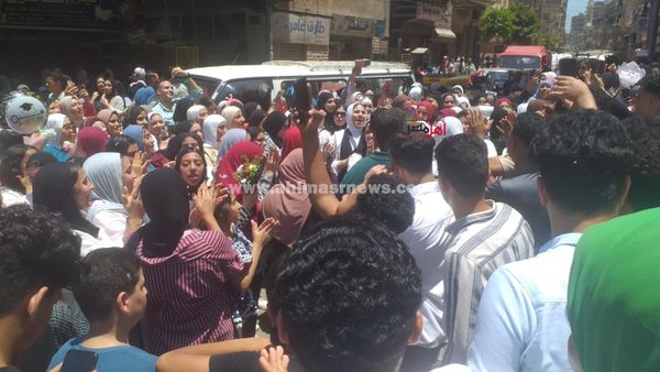 احتفالات طلاب الثانوية العامة بكفر الشيخ 